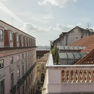 https://feels-like-home-bairro-alto-luxus-flat.hotels-lisbon-portugal.com